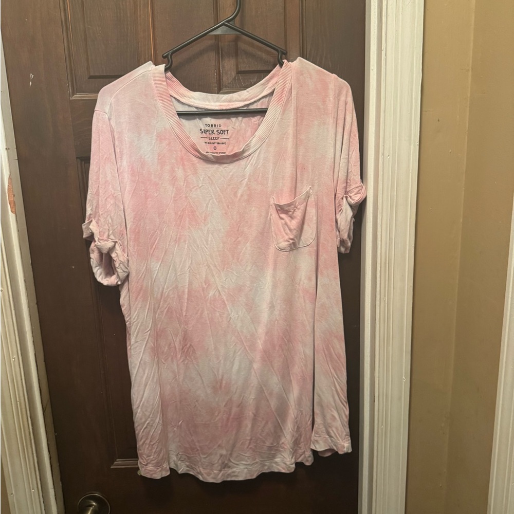 Womens Size 0 Torrid Soft Pink Tie-Dye Tee Sleepwear